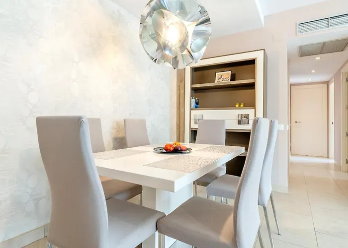 Aqquaria Lujoso سالو